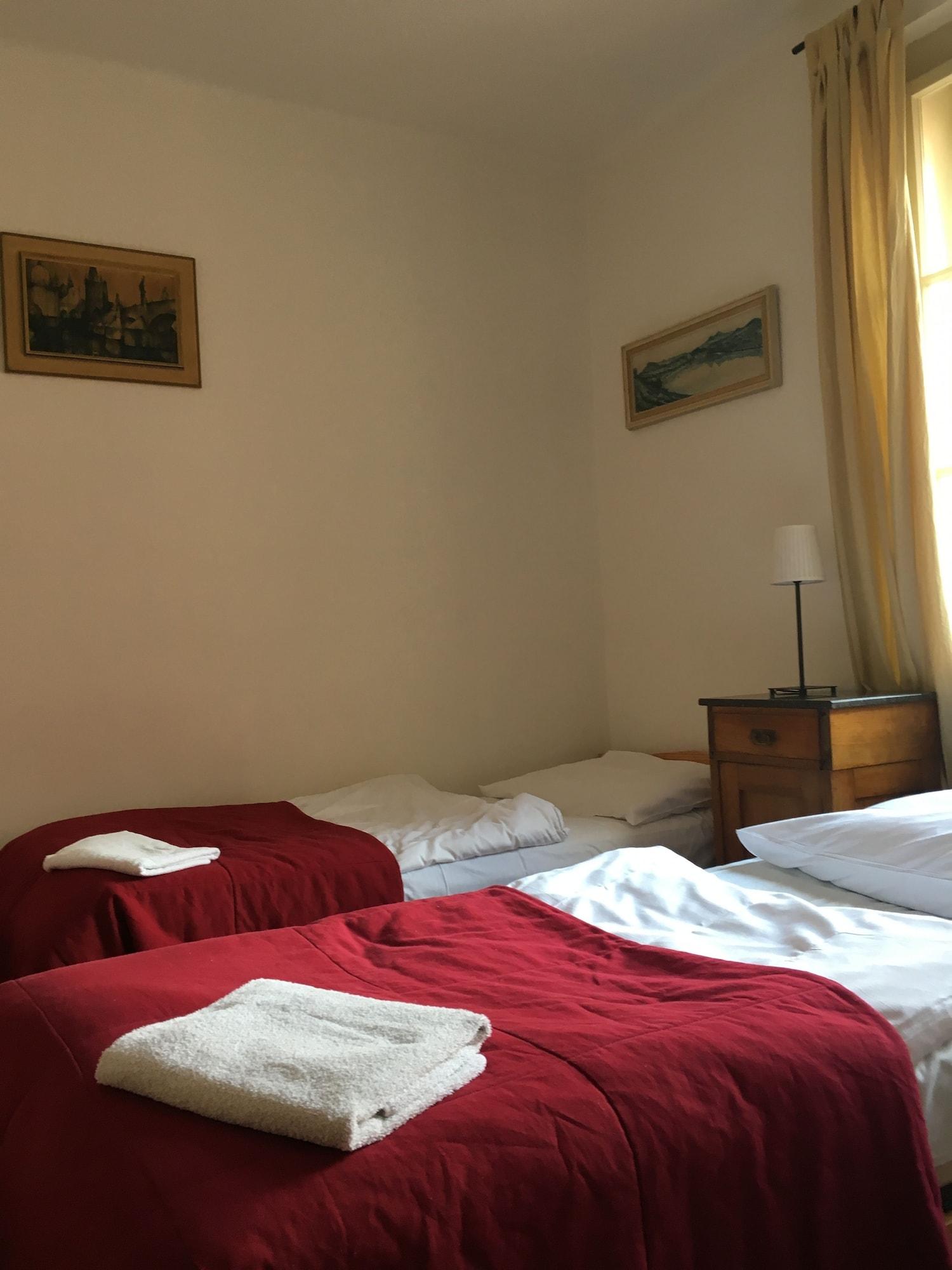 Hostel Rosemary Prague Exterior photo